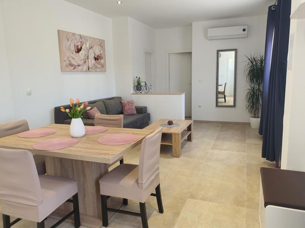 Apartment Rados ดูโกโพลิเย ภายนอก รูปภาพ