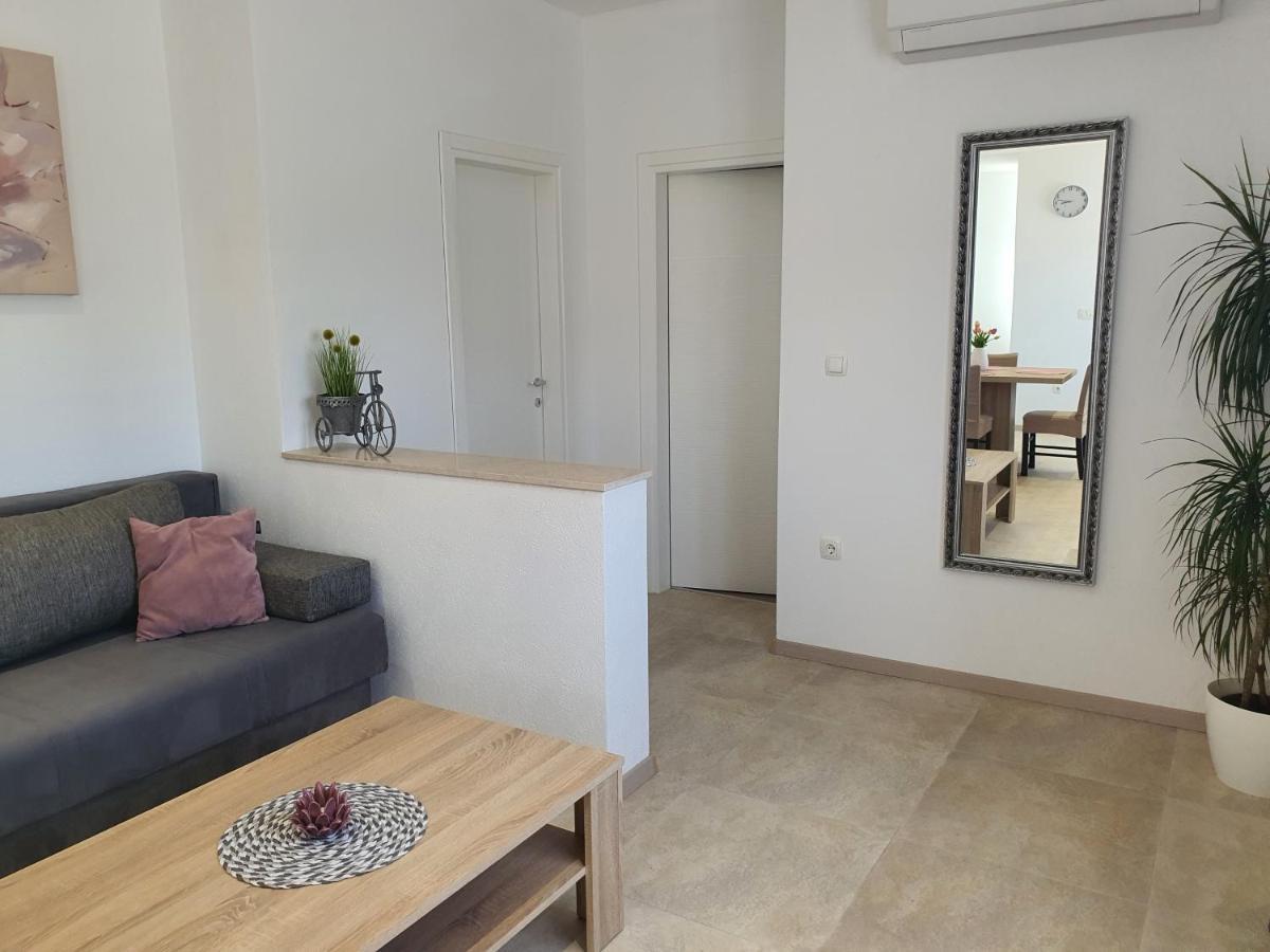 Apartment Rados ดูโกโพลิเย ภายนอก รูปภาพ